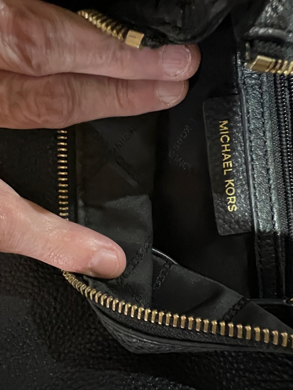 Michael Kors Black Pebbled Leather Chain-Trim Crossbody NWOT  H09 - Picture 6 of 10